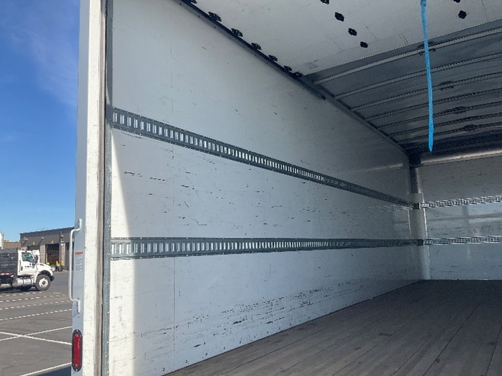 Medium Duty Box Truck-Light and Medium Duty Trucks-International-2023-MV607N-Phoenix-AZ-36,608\n\t\tmiles-$ 88,000 - Image 11
