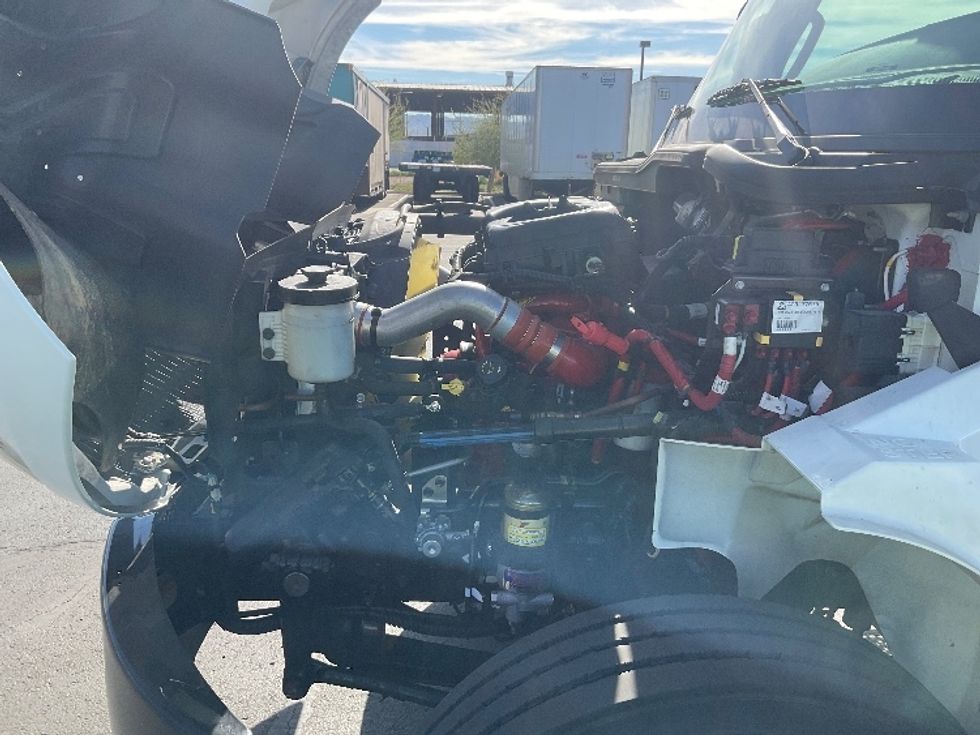 Medium Duty Box Truck-Light and Medium Duty Trucks-International-2023-MV607N-Phoenix-AZ-36,608\n\t\tmiles-$ 88,000 - Image 24