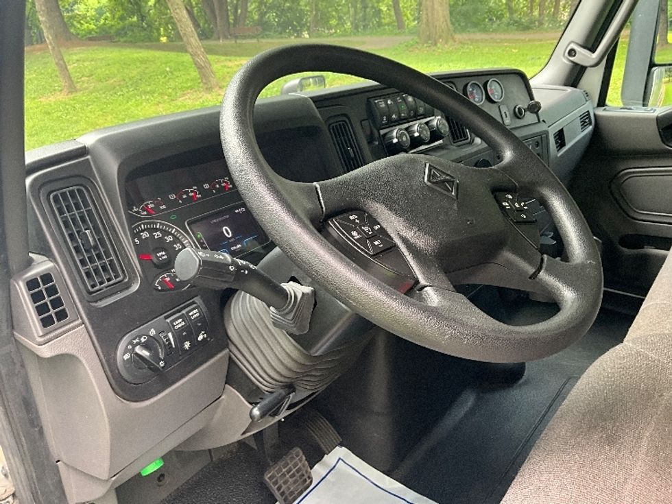 Medium Duty Box Truck-Light and Medium Duty Trucks-International-2023-MV607N-Reading-PA-104,780\n\t\tmiles-$ 75,000 - Image 17