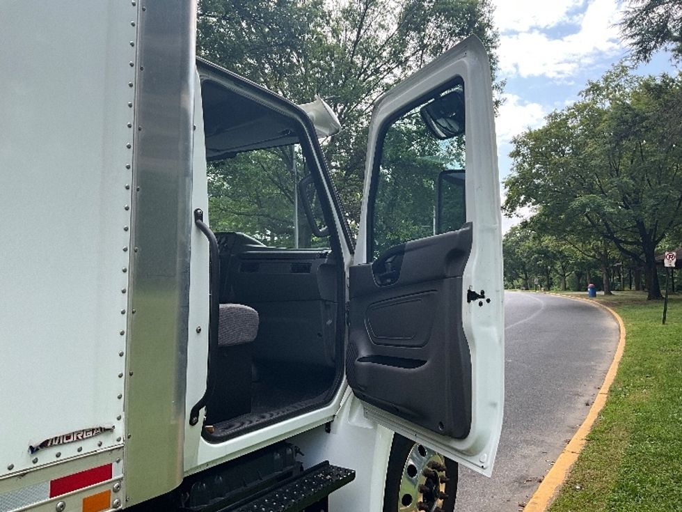 Medium Duty Box Truck-Light and Medium Duty Trucks-International-2023-MV607N-Reading-PA-104,780\n\t\tmiles-$ 75,000 - Image 20