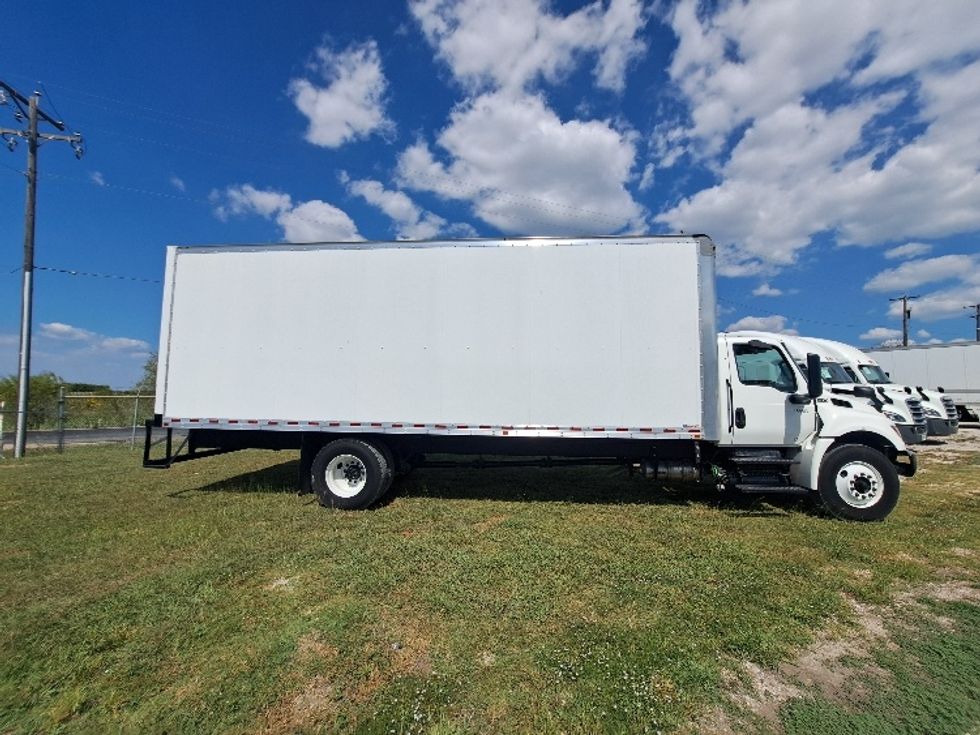Medium Duty Box Truck-Light and Medium Duty Trucks-International-2023-MV607N-Rockwall-TX-25,522\n\t\tmiles-$ 81,750 - Image 15