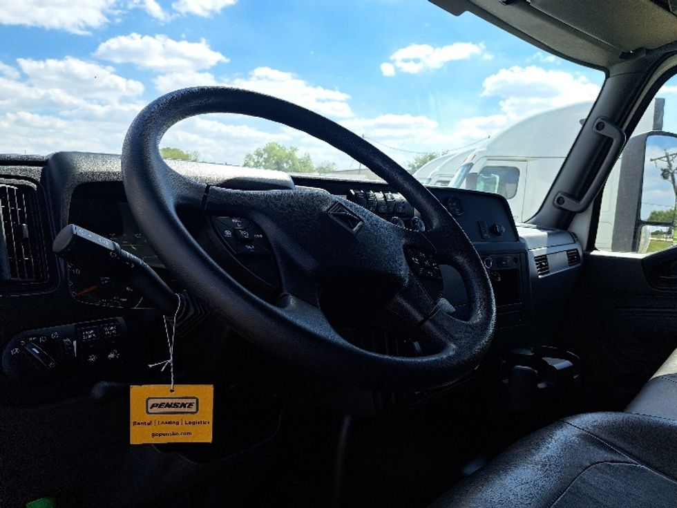 Medium Duty Box Truck-Light and Medium Duty Trucks-International-2023-MV607N-Rockwall-TX-25,522\n\t\tmiles-$ 81,750 - Image 17