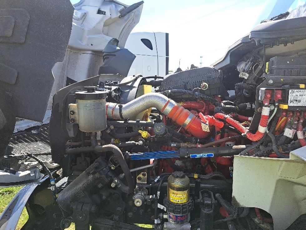 Medium Duty Box Truck-Light and Medium Duty Trucks-International-2023-MV607N-Rockwall-TX-25,522\n\t\tmiles-$ 81,750 - Image 24