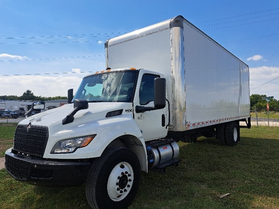 Medium Duty Box Truck-Light and Medium Duty Trucks-International-2023-MV607N-Rockwall-TX-25,522\n\t\tmiles-$ 81,750 - Image 3