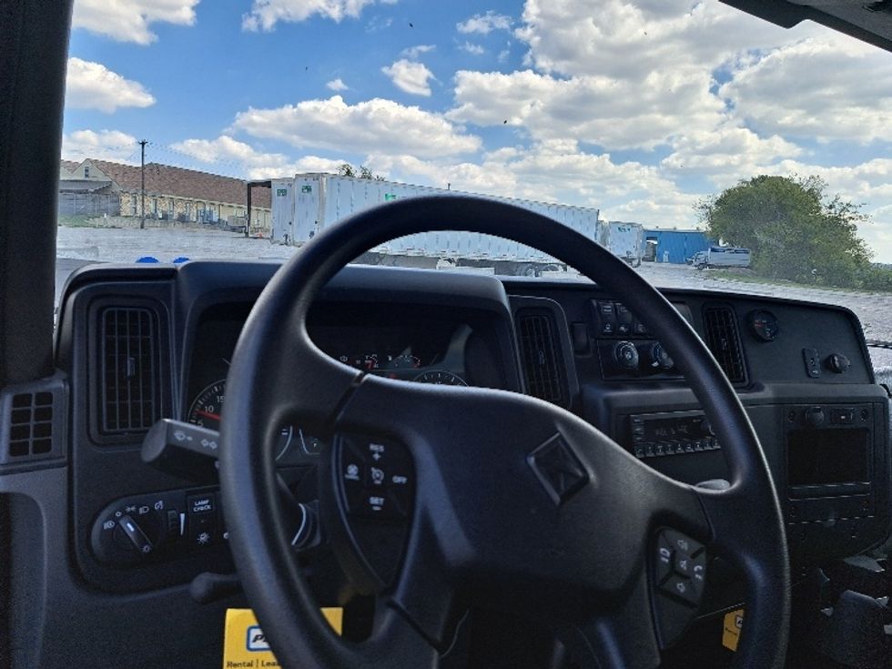 Medium Duty Box Truck-Light and Medium Duty Trucks-International-2023-MV607N-Rockwall-TX-25,938\n\t\tmiles-$ 79,000 - Image 17