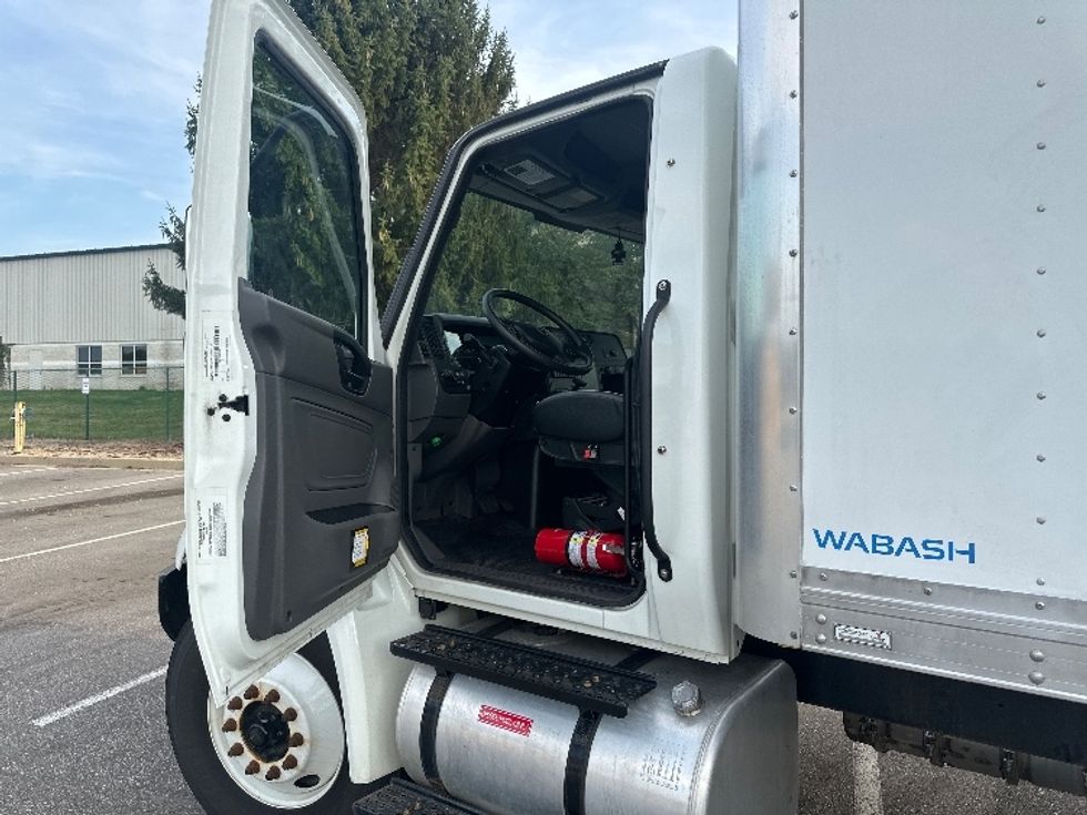 Medium Duty Box Truck-Light and Medium Duty Trucks-International-2023-MV607N-South Bend-IN-27,062\n\t\tmiles-$ 75,500 - Image 15