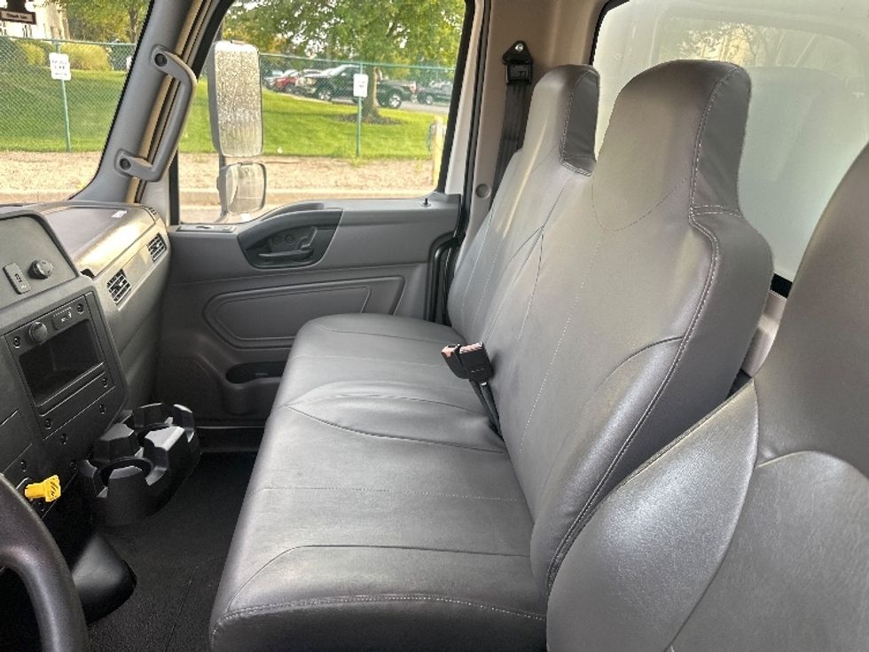 Medium Duty Box Truck-Light and Medium Duty Trucks-International-2023-MV607N-South Bend-IN-27,062\n\t\tmiles-$ 75,500 - Image 18