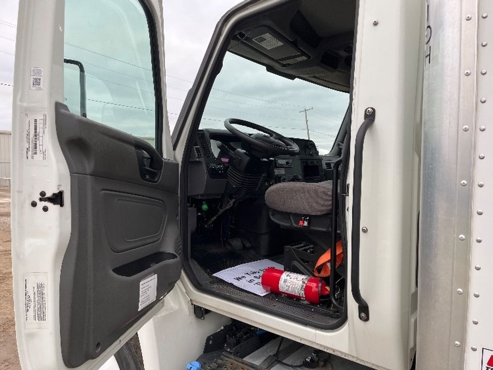 Medium Duty Box Truck-Light and Medium Duty Trucks-International-2024-MV607-Goshen-IN-36,778\n\t\tmiles-$ 94,250 - Image 16