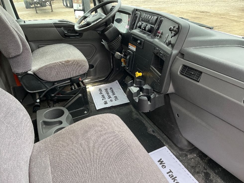 Medium Duty Box Truck-Light and Medium Duty Trucks-International-2024-MV607-Goshen-IN-36,778\n\t\tmiles-$ 94,250 - Image 22