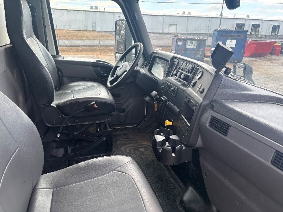 Medium Duty Box Truck-Light and Medium Duty Trucks-International-2024-MV607N-Greer-SC-2,496\n\t\tmiles-$ 92,500 - Image 21