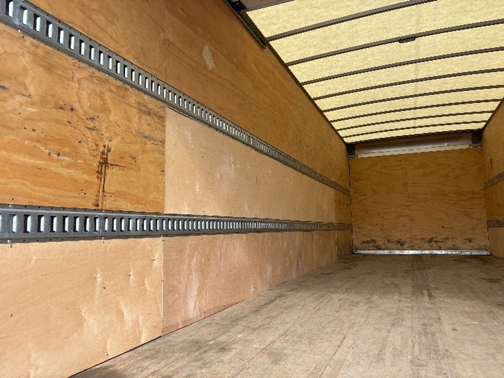 Medium Duty Box Truck-Light and Medium Duty Trucks-International-2024-MV607N-Hammond-LA-110,949\n\t\tmiles-$ 79,000 - Image 11