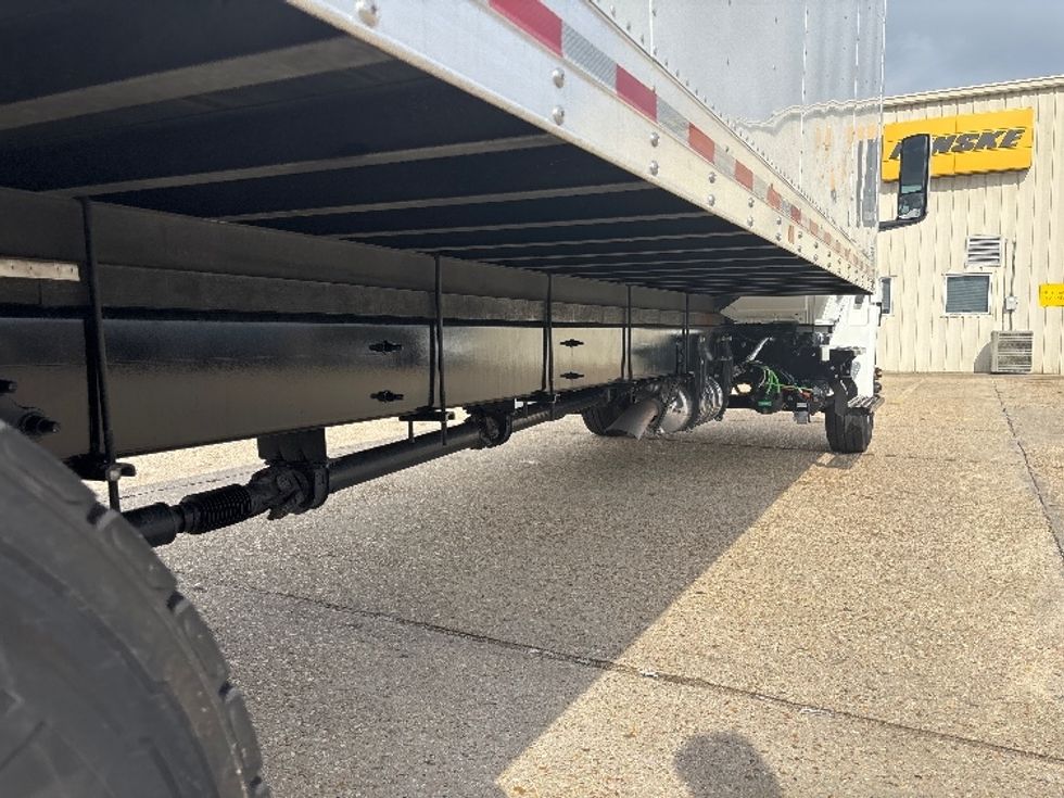 Medium Duty Box Truck-Light and Medium Duty Trucks-International-2024-MV607N-Hammond-LA-110,949\n\t\tmiles-$ 79,000 - Image 14