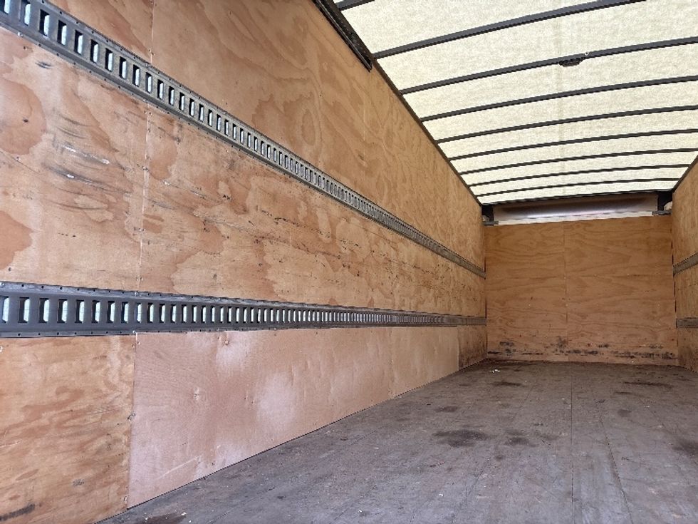 Medium Duty Box Truck-Light and Medium Duty Trucks-International-2024-MV607N-Hammond-LA-85,568\n\t\tmiles-$ 83,250 - Image 11