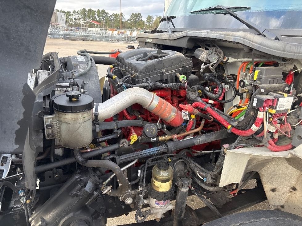 Medium Duty Box Truck-Light and Medium Duty Trucks-International-2024-MV607N-Hammond-LA-85,568\n\t\tmiles-$ 83,250 - Image 23