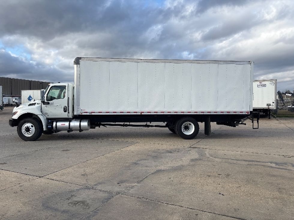 Medium Duty Box Truck-Light and Medium Duty Trucks-International-2024-MV607N-Hammond-LA-85,568\n\t\tmiles-$ 83,250 - Image 4