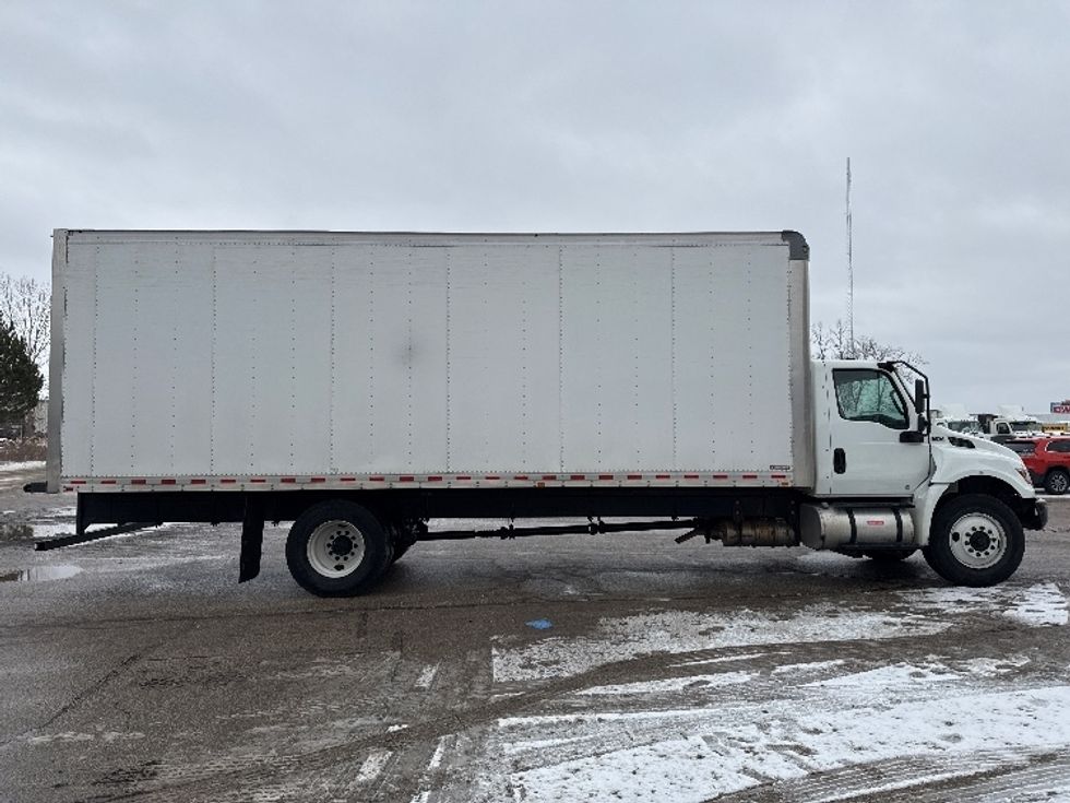 Medium Duty Box Truck-Light and Medium Duty Trucks-International-2024-MV607N-Lansing-MI-112,365\n\t\tmiles-$ 72,250 - Image 15