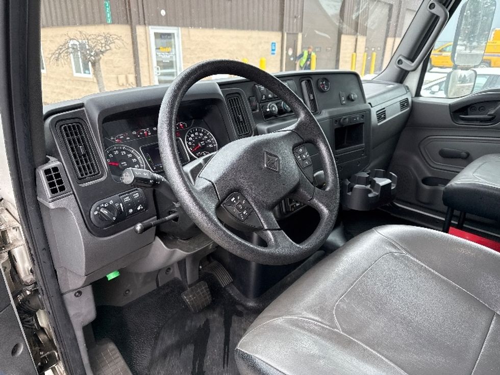 Medium Duty Box Truck-Light and Medium Duty Trucks-International-2024-MV607N-Lansing-MI-112,365\n\t\tmiles-$ 72,250 - Image 17
