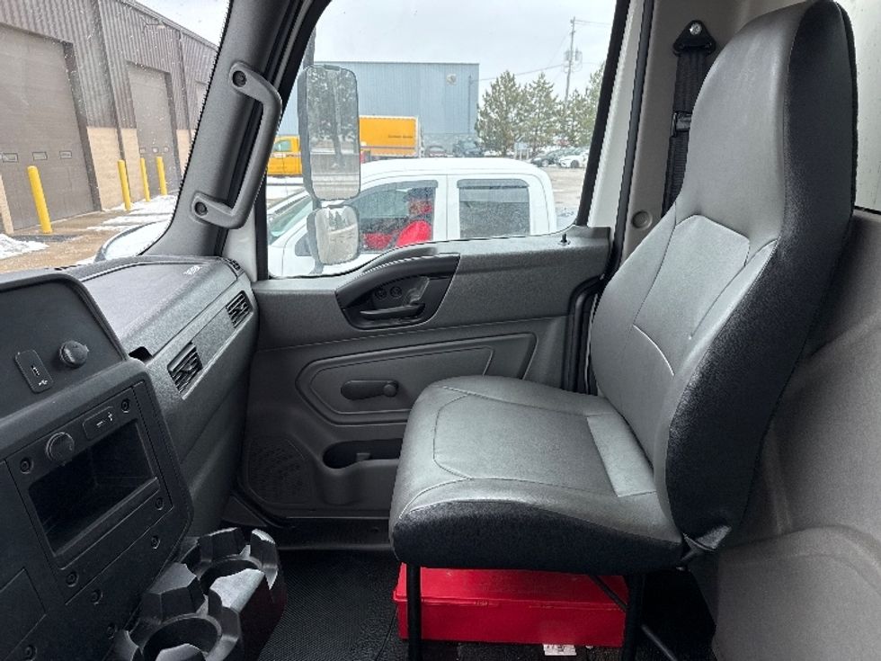 Medium Duty Box Truck-Light and Medium Duty Trucks-International-2024-MV607N-Lansing-MI-112,365\n\t\tmiles-$ 72,250 - Image 19