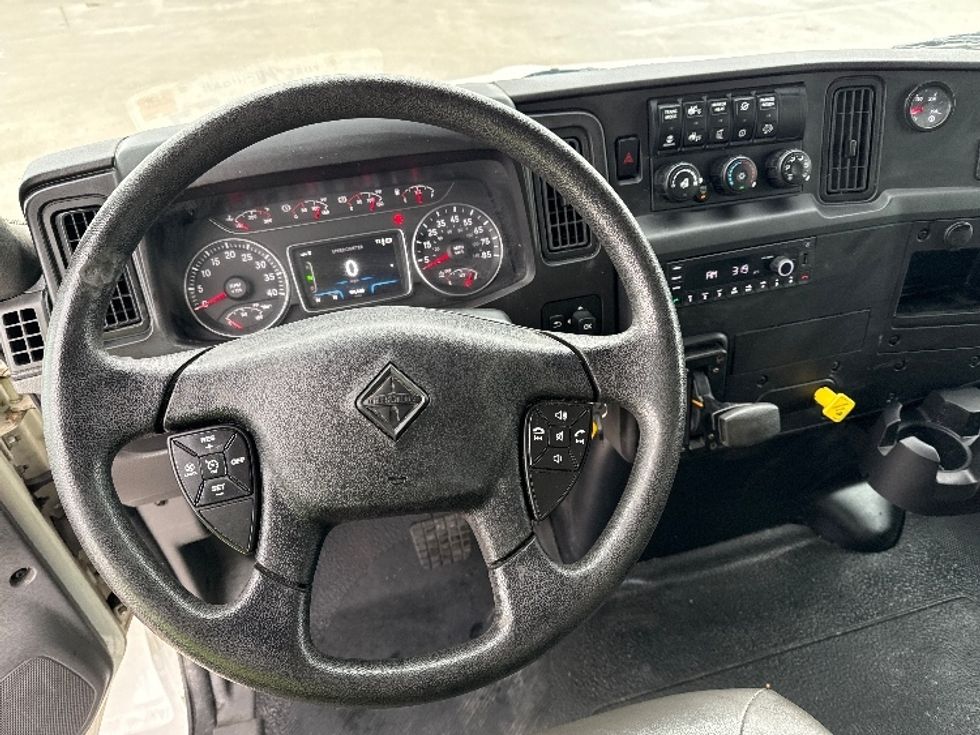 Medium Duty Box Truck-Light and Medium Duty Trucks-International-2024-MV607N-Lansing-MI-99,446\n\t\tmiles-$ 74,500 - Image 18