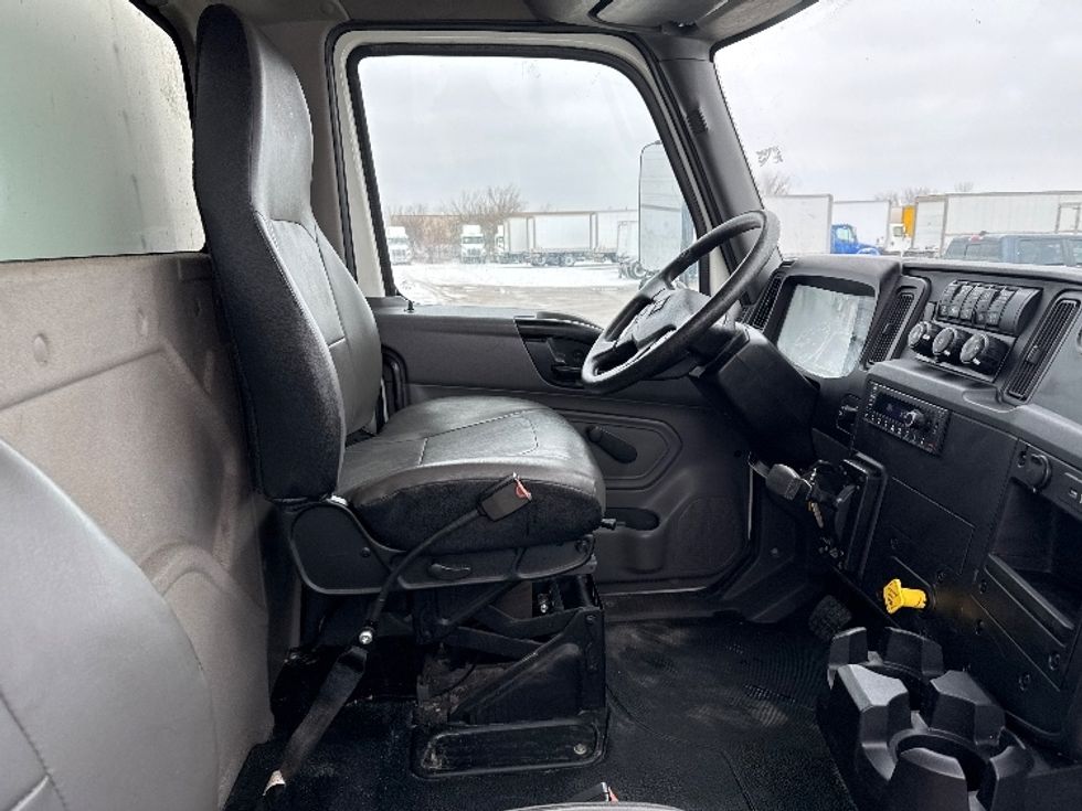 Medium Duty Box Truck-Light and Medium Duty Trucks-International-2024-MV607N-Lansing-MI-99,446\n\t\tmiles-$ 74,500 - Image 22