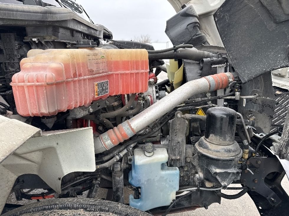 Medium Duty Box Truck-Light and Medium Duty Trucks-International-2024-MV607N-Lansing-MI-99,446\n\t\tmiles-$ 74,500 - Image 23