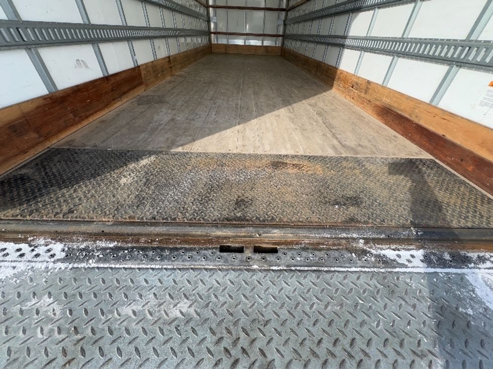 Medium Duty Box Truck-Light and Medium Duty Trucks-International-2024-MV607N-Mississauga-ON-134,055\n\t\tkm-$ 113,750 - Image 10