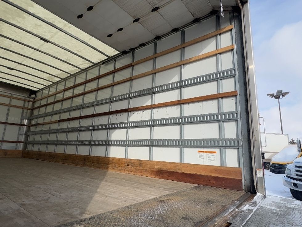 Medium Duty Box Truck-Light and Medium Duty Trucks-International-2024-MV607N-Mississauga-ON-134,055\n\t\tkm-$ 113,750 - Image 12