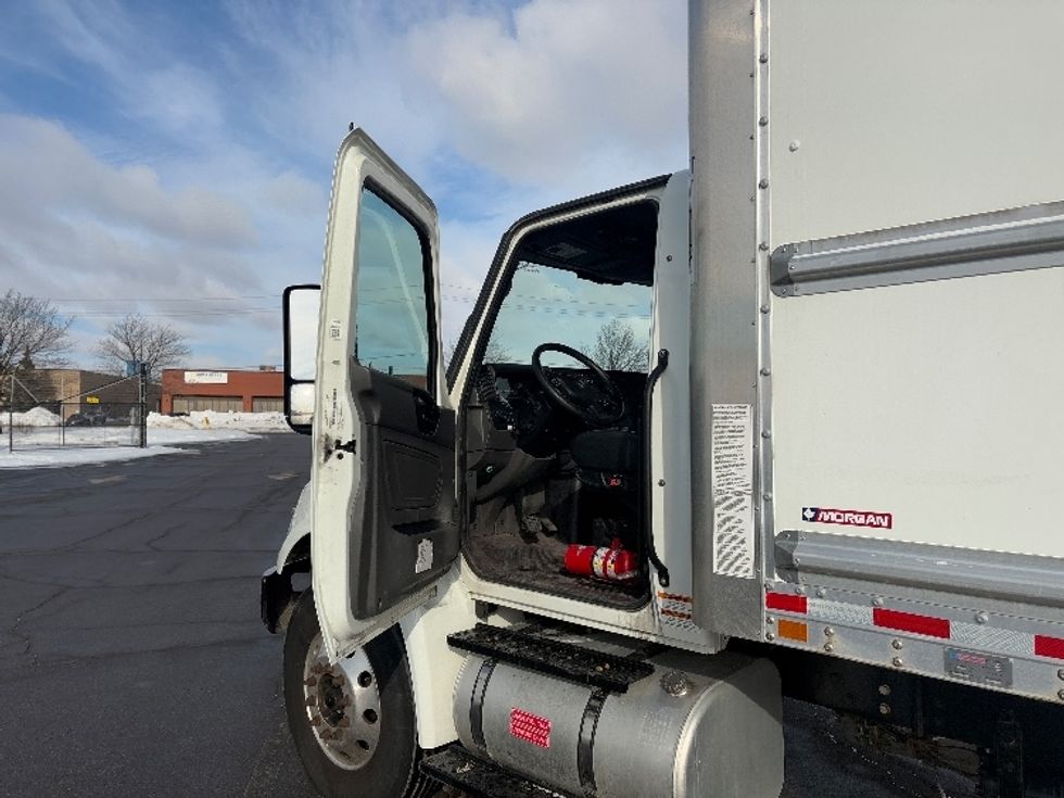 Medium Duty Box Truck-Light and Medium Duty Trucks-International-2024-MV607N-Mississauga-ON-134,055\n\t\tkm-$ 113,750 - Image 16