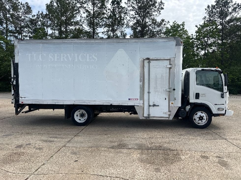 Medium Duty Box Truck-Light and Medium Duty Trucks-Isuzu-2012-NPR-Hammond-LA-99,076\n\t\tmiles-$ 22,500 - Image 14