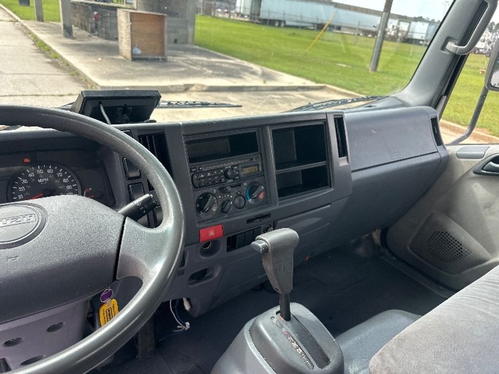 Medium Duty Box Truck-Light and Medium Duty Trucks-Isuzu-2012-NPR-Hammond-LA-99,076\n\t\tmiles-$ 22,500 - Image 17