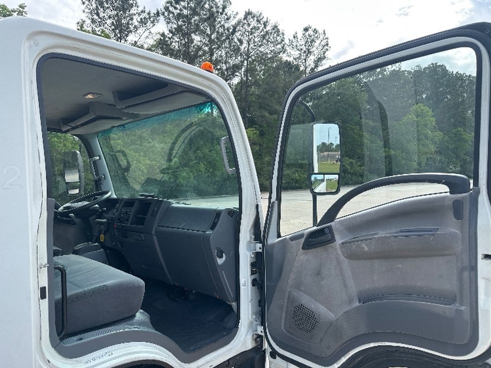 Medium Duty Box Truck-Light and Medium Duty Trucks-Isuzu-2012-NPR-Hammond-LA-99,076\n\t\tmiles-$ 22,500 - Image 19