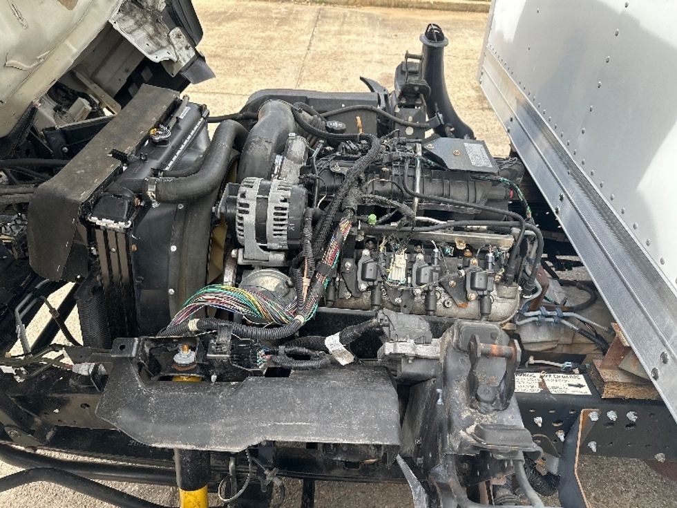 Medium Duty Box Truck-Light and Medium Duty Trucks-Isuzu-2012-NPR-Hammond-LA-99,076\n\t\tmiles-$ 22,500 - Image 23