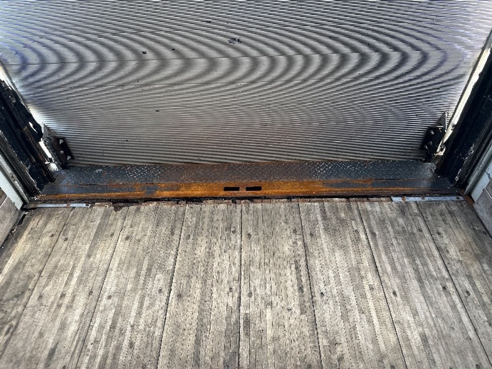 Medium Duty Box Truck-Light and Medium Duty Trucks-Isuzu-2012-NPR-Hammond-LA-99,076\n\t\tmiles-$ 22,500 - Image 9