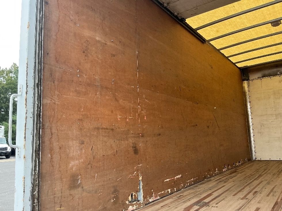 Medium Duty Box Truck-Light and Medium Duty Trucks-Isuzu-2014-NPR-Lexington-KY-294,760\n\t\tmiles-$ 9,500 - Image 10