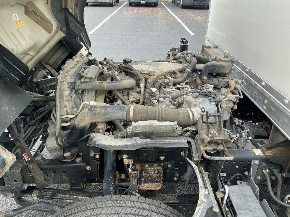 Medium Duty Box Truck-Light and Medium Duty Trucks-Isuzu-2014-NPR-Lexington-KY-294,760\n\t\tmiles-$ 9,500 - Image 23