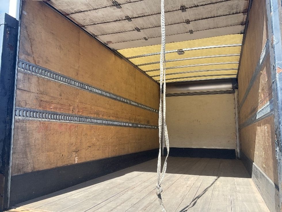 Medium Duty Box Truck-Light and Medium Duty Trucks-Isuzu-2014-NQR-Tacoma-WA-205,583\n\t\tmiles-$ 17,500 - Image 11