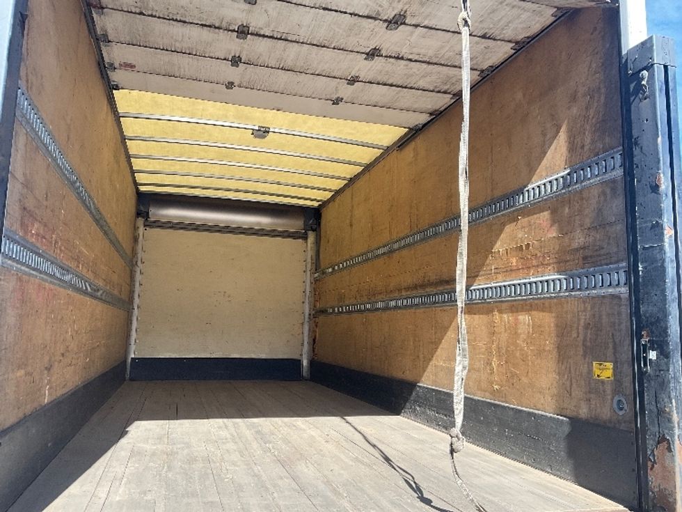 Medium Duty Box Truck-Light and Medium Duty Trucks-Isuzu-2014-NQR-Tacoma-WA-205,583\n\t\tmiles-$ 17,500 - Image 12