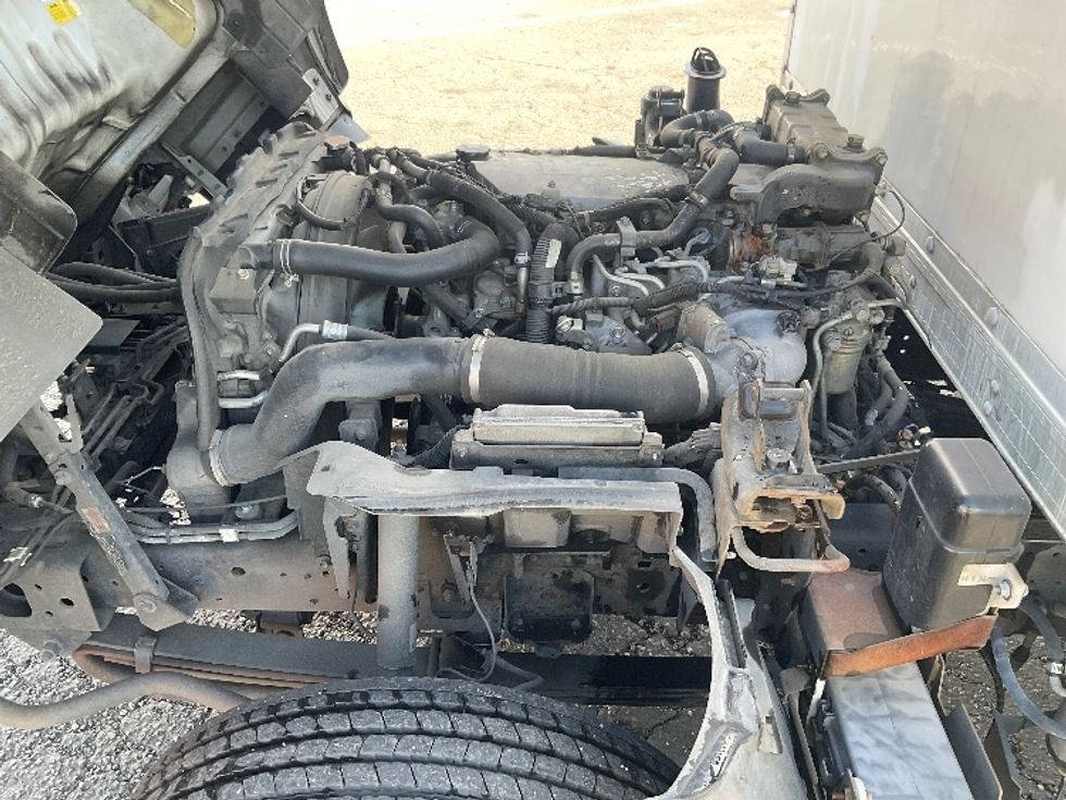 Medium Duty Box Truck-Light and Medium Duty Trucks-Isuzu-2014-NQR-Tacoma-WA-205,583\n\t\tmiles-$ 17,500 - Image 24