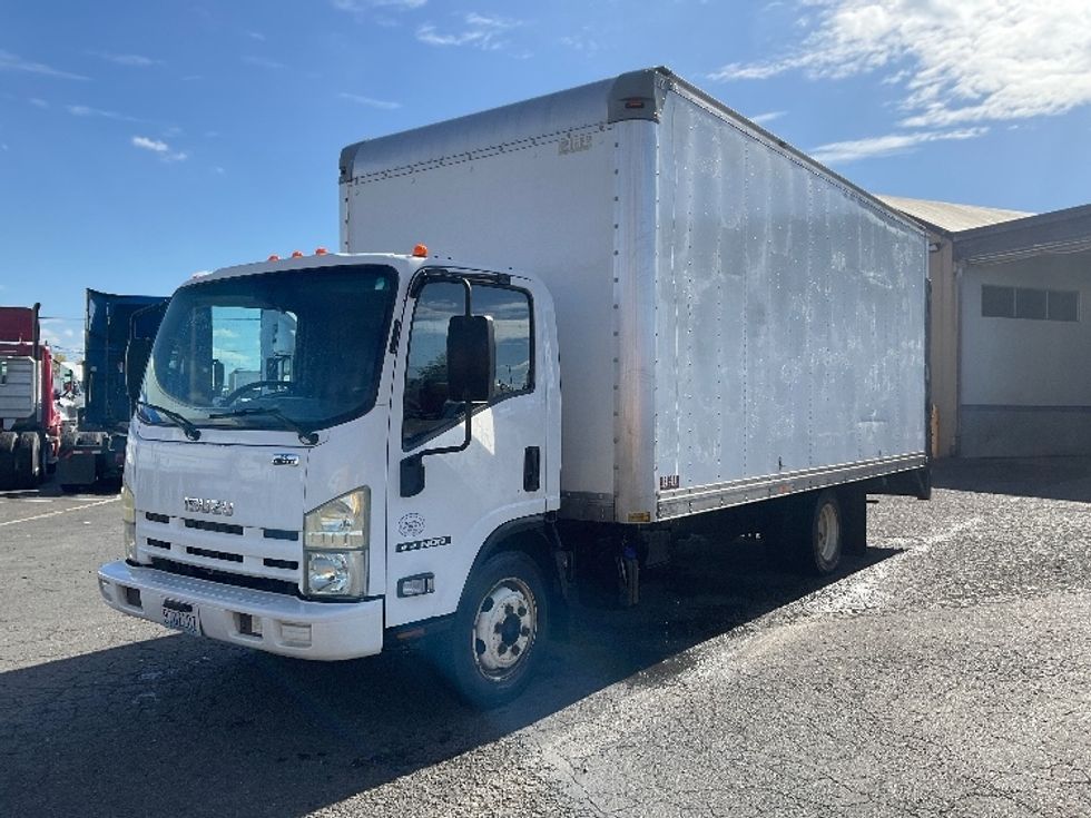 Medium Duty Box Truck-Light and Medium Duty Trucks-Isuzu-2014-NQR-Tacoma-WA-205,583\n\t\tmiles-$ 17,500 - Image 3