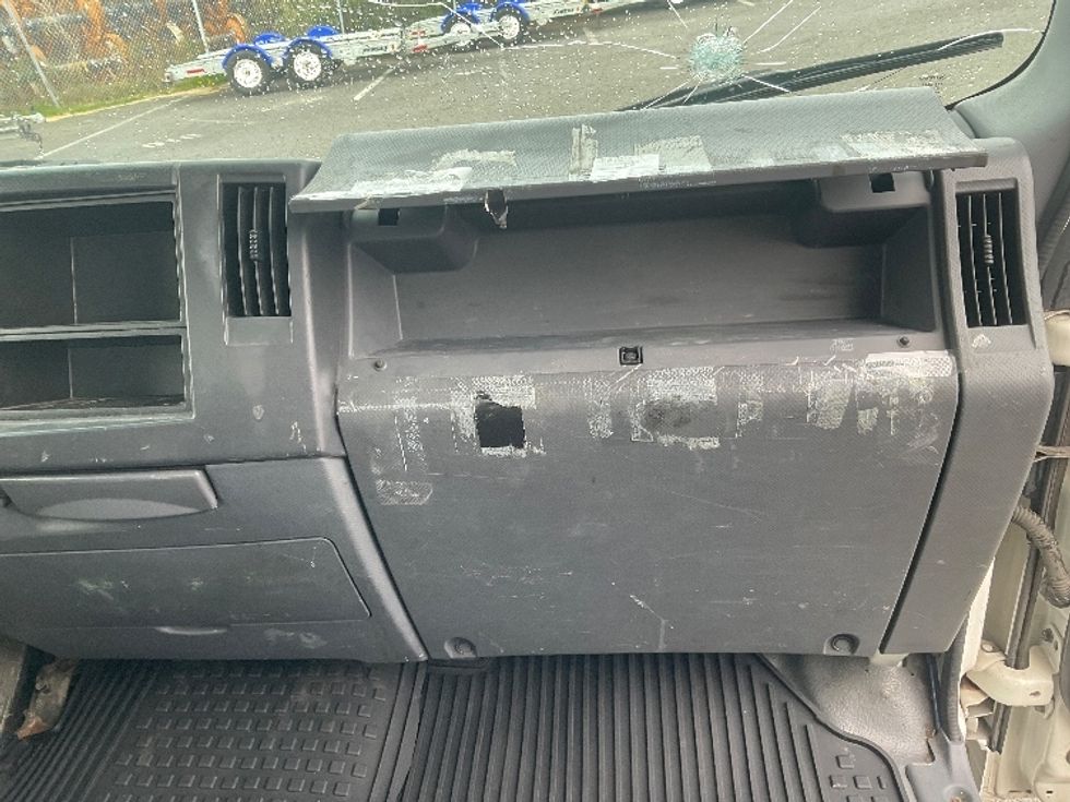 Medium Duty Box Truck-Light and Medium Duty Trucks-Isuzu-2014-NQR-Tacoma-WA-304,012\n\t\tmiles-$ 13,500 - Image 21