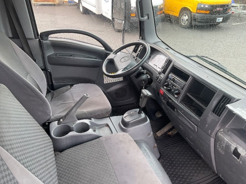 Medium Duty Box Truck-Light and Medium Duty Trucks-Isuzu-2014-NQR-Tacoma-WA-304,012\n\t\tmiles-$ 13,500 - Image 22