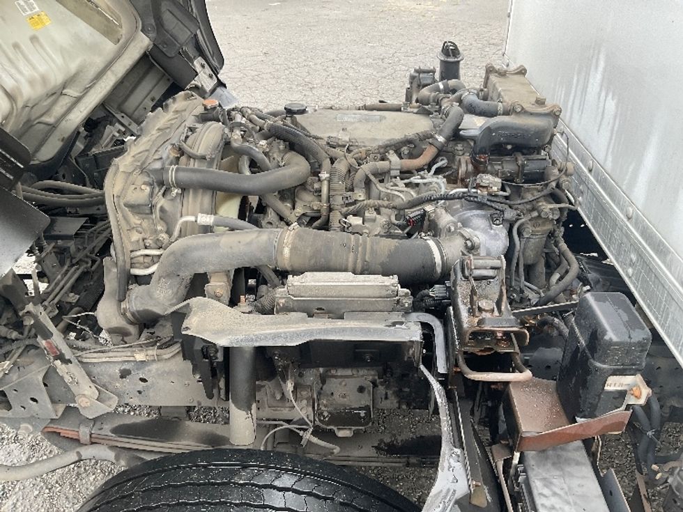 Medium Duty Box Truck-Light and Medium Duty Trucks-Isuzu-2014-NQR-Tacoma-WA-304,012\n\t\tmiles-$ 13,500 - Image 24