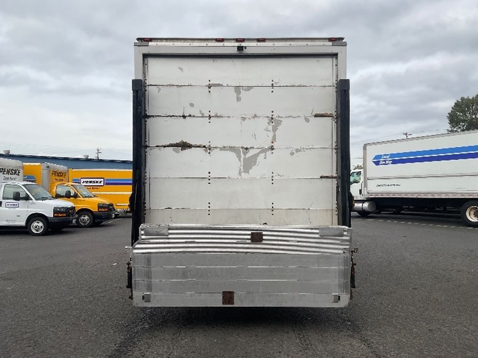 Medium Duty Box Truck-Light and Medium Duty Trucks-Isuzu-2014-NQR-Tacoma-WA-304,012\n\t\tmiles-$ 13,500 - Image 7