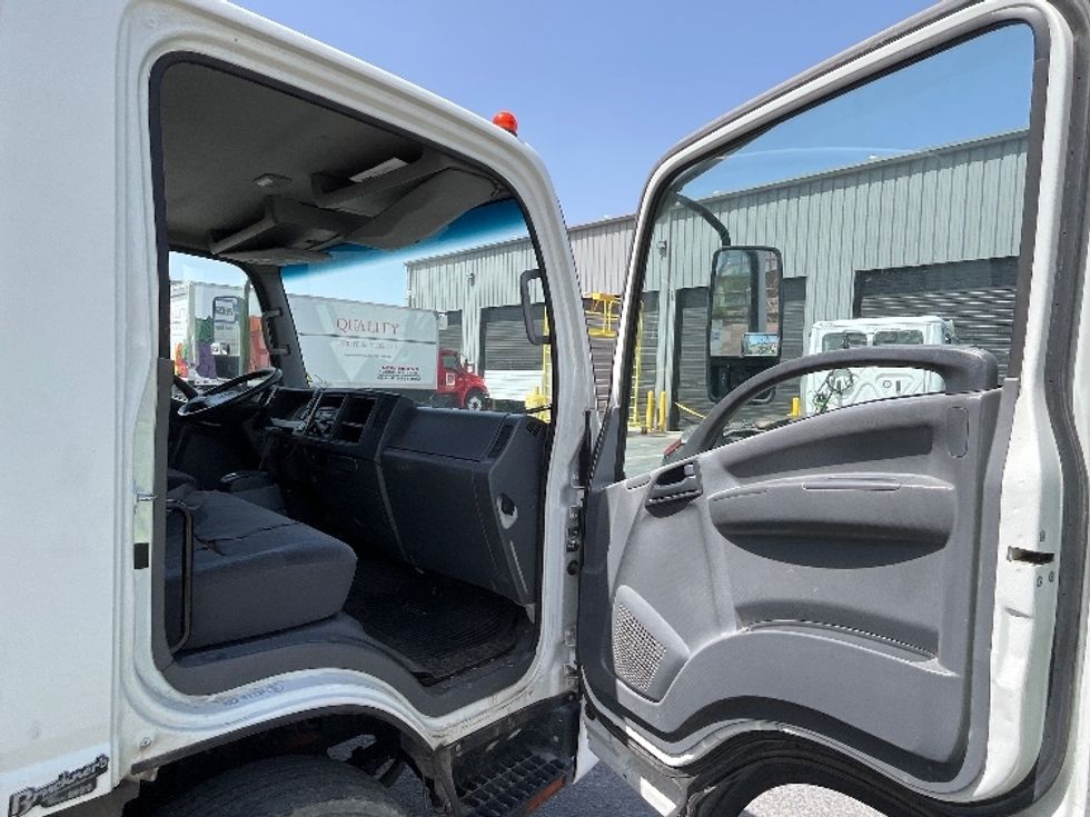 Medium Duty Box Truck-Light and Medium Duty Trucks-Isuzu-2015-NPR-Albuquerque-NM-165,286\n\t\tmiles-$ 15,500 - Image 20