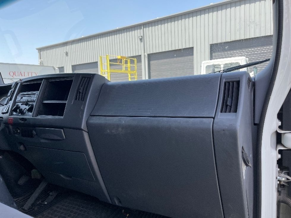 Medium Duty Box Truck-Light and Medium Duty Trucks-Isuzu-2015-NPR-Albuquerque-NM-165,286\n\t\tmiles-$ 15,500 - Image 21