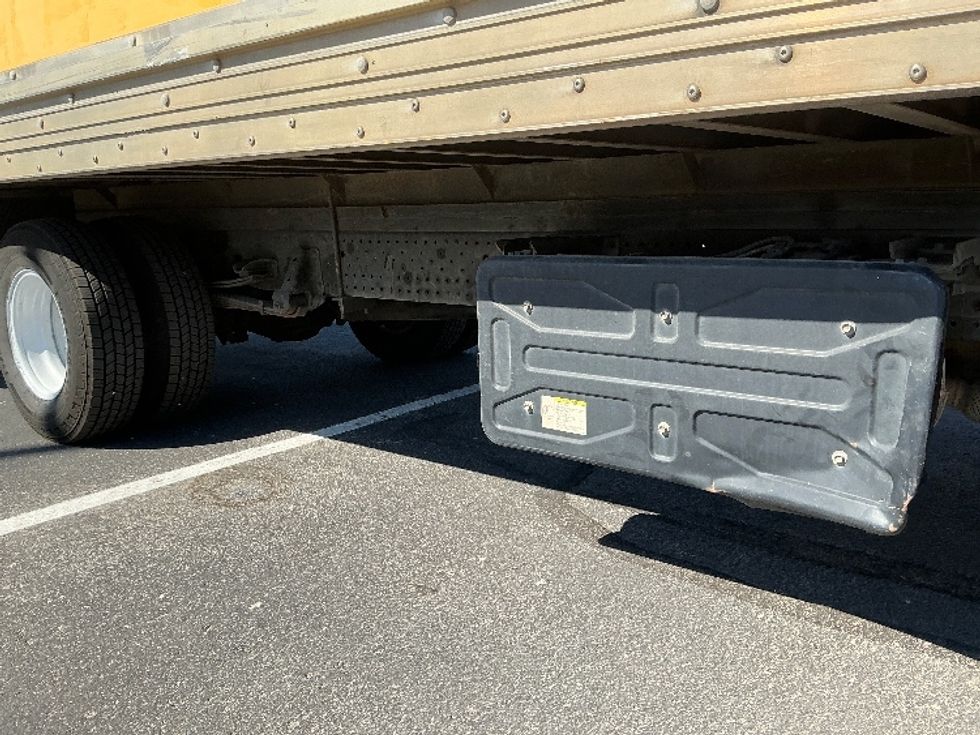 Medium Duty Box Truck-Light and Medium Duty Trucks-Isuzu-2015-NPR-Austin-TX-181,819\n\t\tmiles-$ 22,500 - Image 14