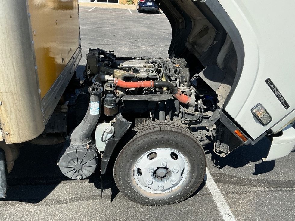 Medium Duty Box Truck-Light and Medium Duty Trucks-Isuzu-2015-NPR-Austin-TX-181,819\n\t\tmiles-$ 22,500 - Image 23