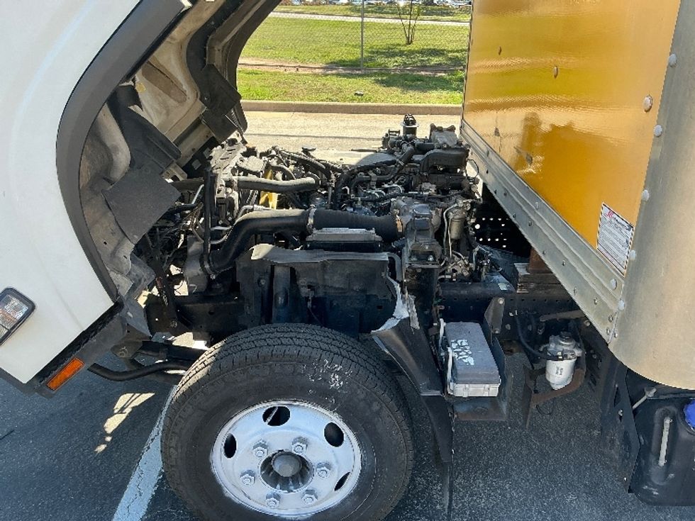 Medium Duty Box Truck-Light and Medium Duty Trucks-Isuzu-2015-NPR-Austin-TX-181,819\n\t\tmiles-$ 22,500 - Image 24
