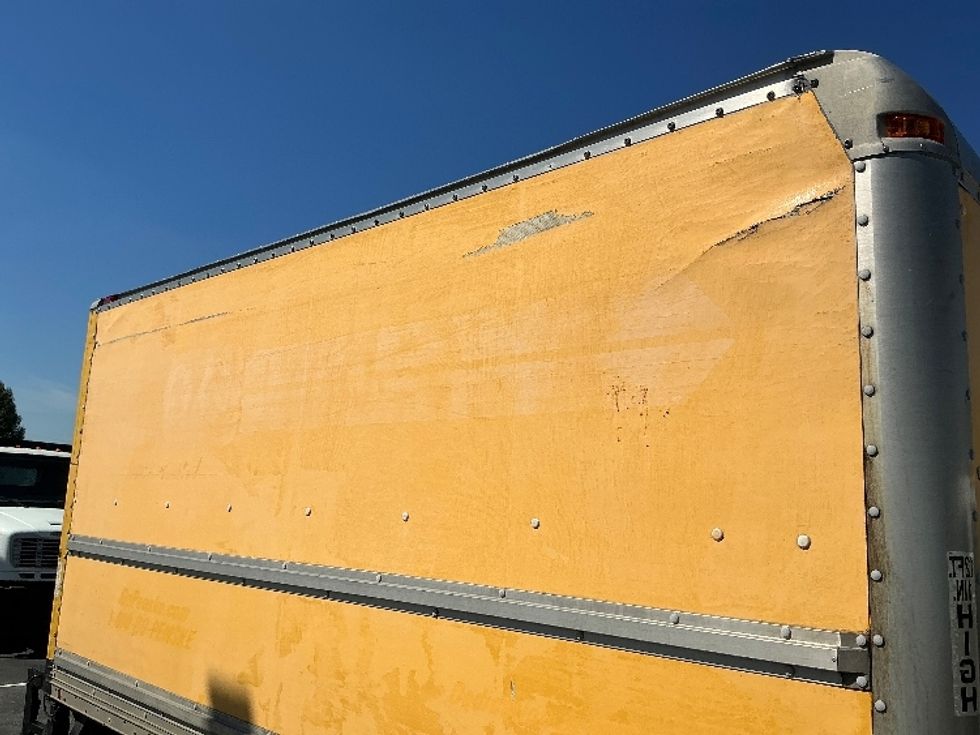 Medium Duty Box Truck-Light and Medium Duty Trucks-Isuzu-2015-NPR-Austin-TX-181,819\n\t\tmiles-$ 22,500 - Image 25