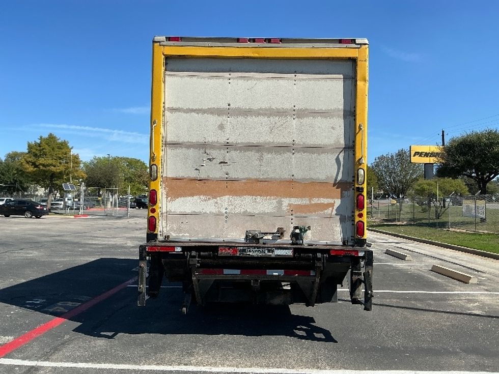 Medium Duty Box Truck-Light and Medium Duty Trucks-Isuzu-2015-NPR-Austin-TX-181,819\n\t\tmiles-$ 22,500 - Image 7